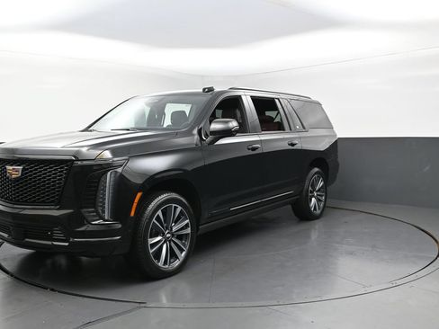 Used 2026 Cadillac Escalade ESV Sport AWD/4WD image 42