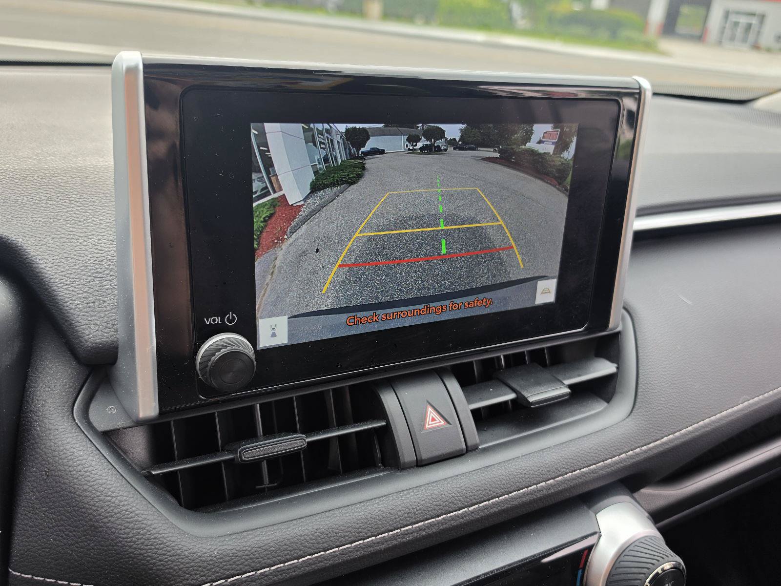 Certified 2023 Toyota RAV4 LE AWD/4WD image 22