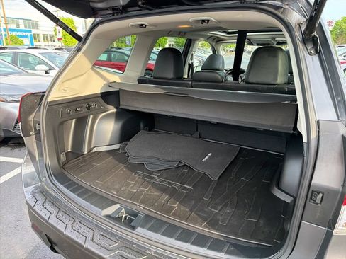Used 2023 Subaru Forester Limited AWD/4WD image 16