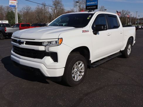 Used 2023 Chevrolet Silverado 1500 RST w/ Z71 Off-Road Package AWD/4WD image 26