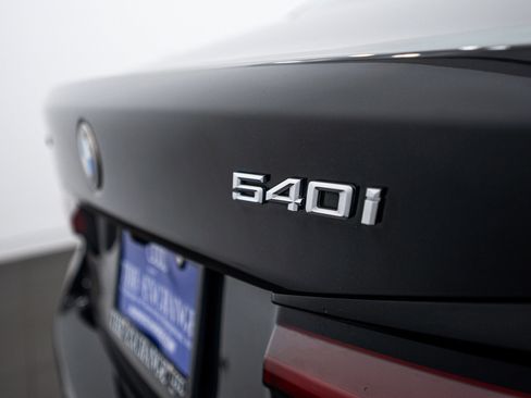 Used 2021 BMW 540i xDrive image 21