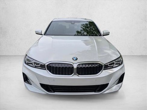 Used 2026 BMW 330i Sedan w/ Premium Package RWD image 5