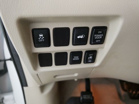 Used 2014 Nissan Pathfinder SL w/ SL Premium Package AWD/4WD image 26