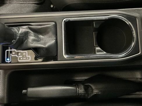 Used 2016 Toyota Tacoma TRD Off-Road w/ Towing Package RWD image 19