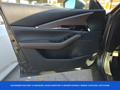 Used 2022 MAZDA CX-30 AWD 2.5 S w/ Premium Package image 10