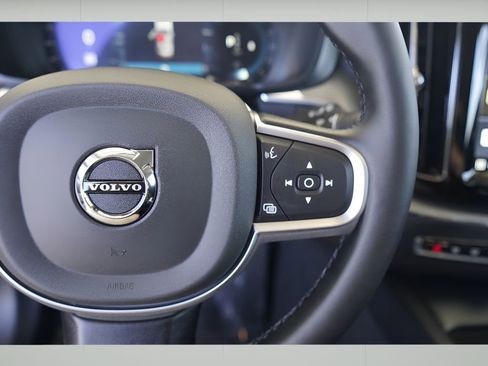 New 2025 Volvo XC60 B5 Core w/ Climate Package image 10