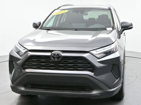 Used 2022 Toyota RAV4 XLE w/ Convenience Package image 2