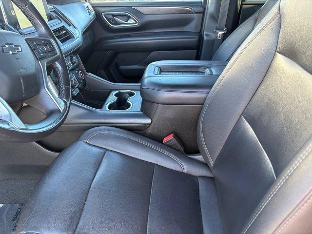 Used 2022 Chevrolet Tahoe Z71 w/ Luxury Package AWD/4WD image 14