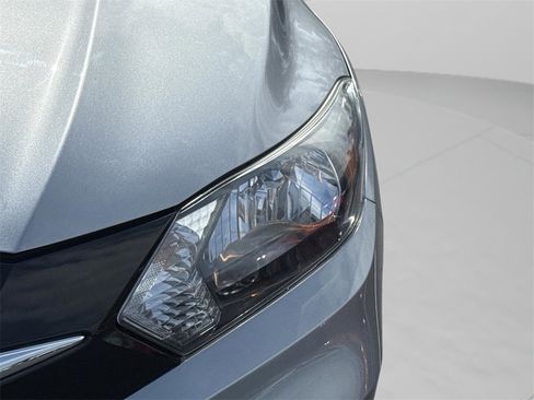 Used 2018 Honda HR-V EX-L image 17