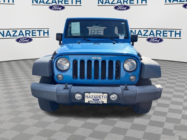 Used 2016 Jeep Wrangler Unlimited Sport w/ Connectivity Group AWD/4WD image 2