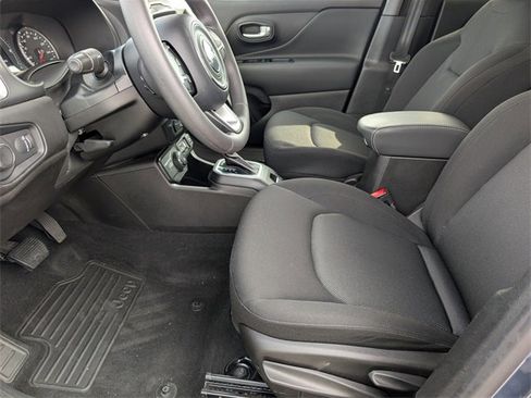 Used 2023 Jeep Renegade Latitude image 15