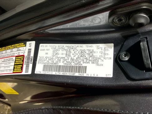 Used 2013 Toyota Tacoma 4x4 Access Cab w/ SR5 Pkg image 37