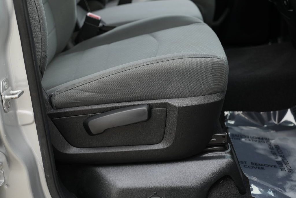 Used 2014 RAM 1500 Express AWD/4WD image 31