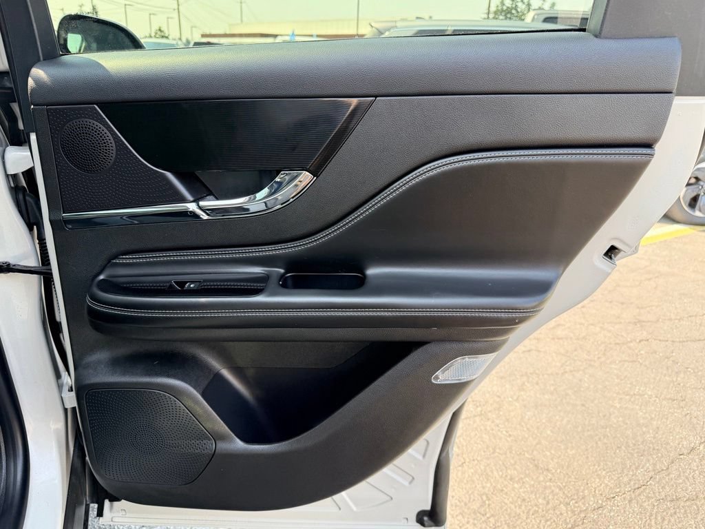 Certified 2024 Lincoln Corsair Grand Touring w/ Equipment Group 301A AWD/4WD image 27