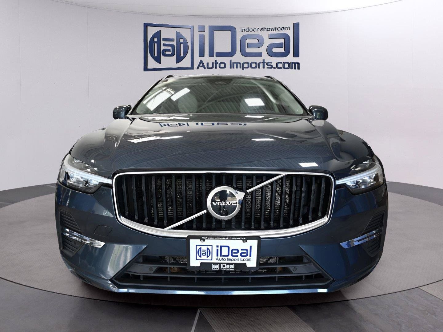 Used 2022 Volvo XC60 B5 Momentum w/ Protection Package AWD/4WD image 8