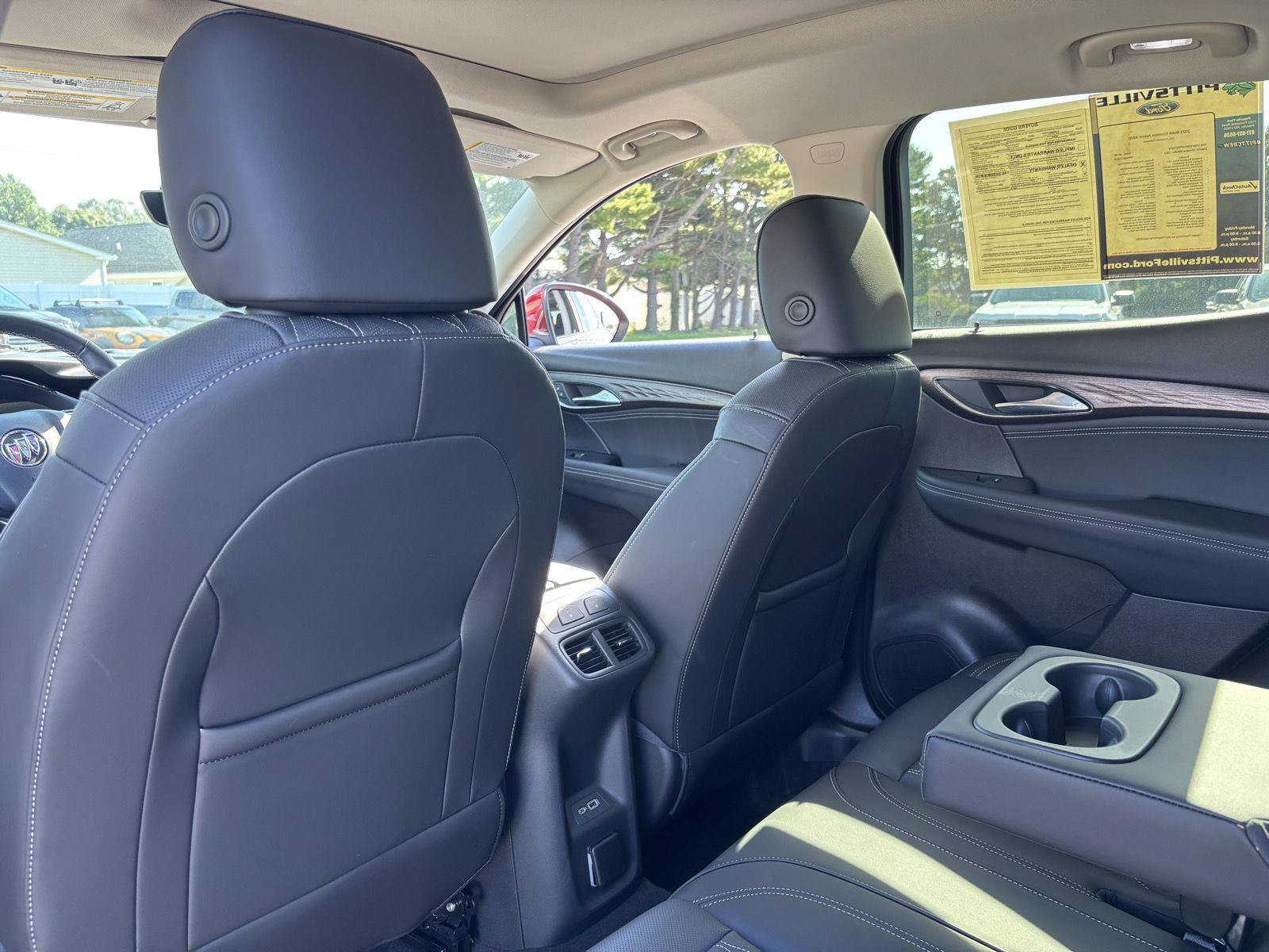 Used 2023 Buick Envision Avenir AWD/4WD image 16