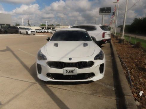 Used 2019 Kia Stinger GT RWD image 4