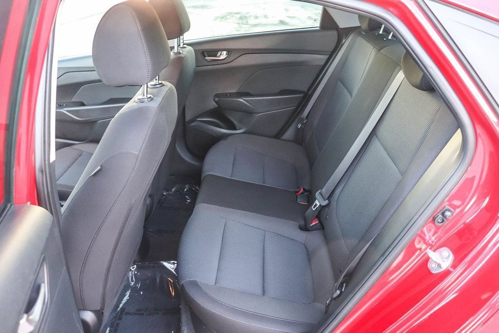 Used 2022 Hyundai Accent FWD image 21