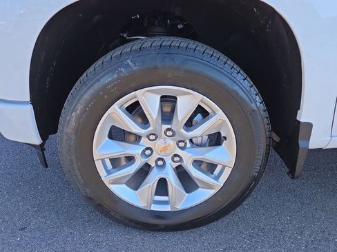 New 2026 Chevrolet Silverado 1500 Custom image 9