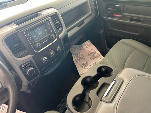 Used 2016 RAM 1500 Express RWD image 46