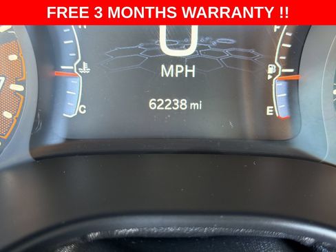 Used 2022 Jeep Compass Latitude w/ Sun and Sound Group AWD/4WD image 16