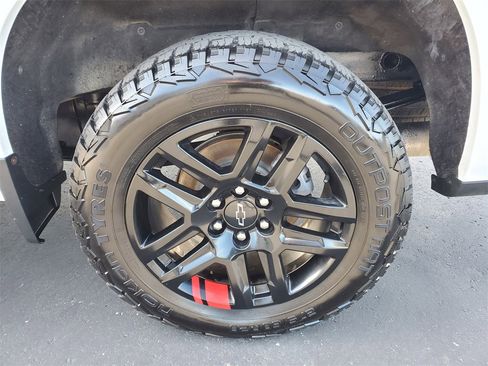 Used 2022 Chevrolet Silverado 1500 RST w/ Redline Edition image 29