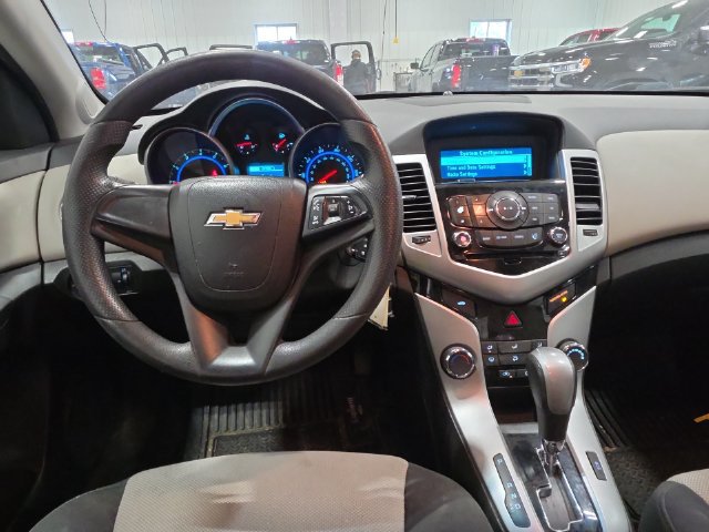 Used 2016 Chevrolet Cruze LS FWD image 5