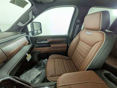 New 2026 GMC Sierra 3500 Denali Ultimate image 28