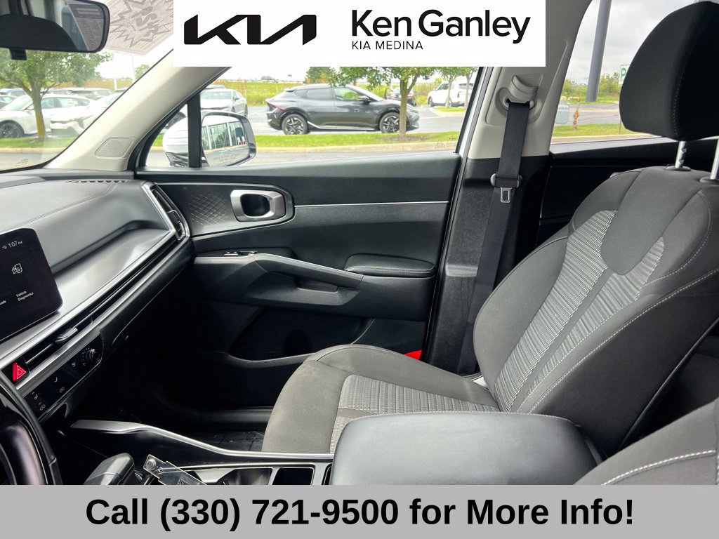 Certified 2026 Kia Sorento LX FWD image 39