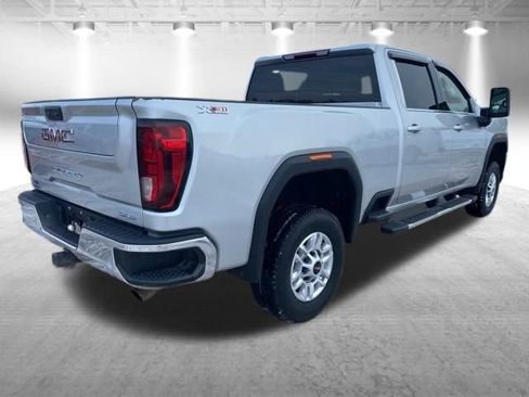 Used 2023 GMC Sierra 2500 SLE w/ SLE Value Package; image 6