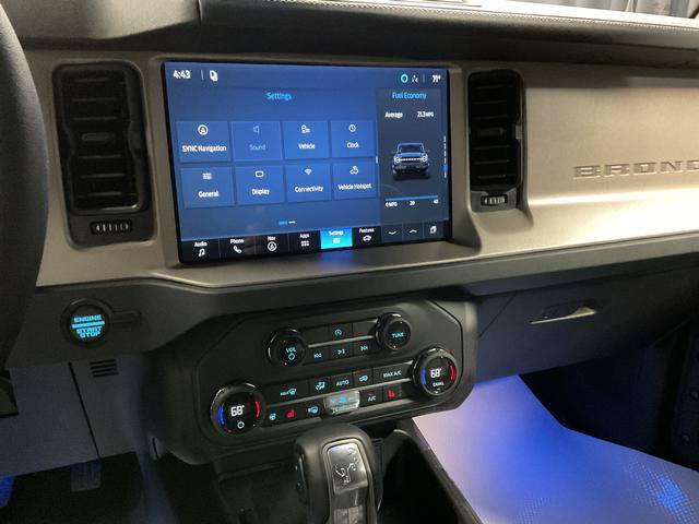 Used 2026 Ford Bronco Outer Banks AWD/4WD image 18