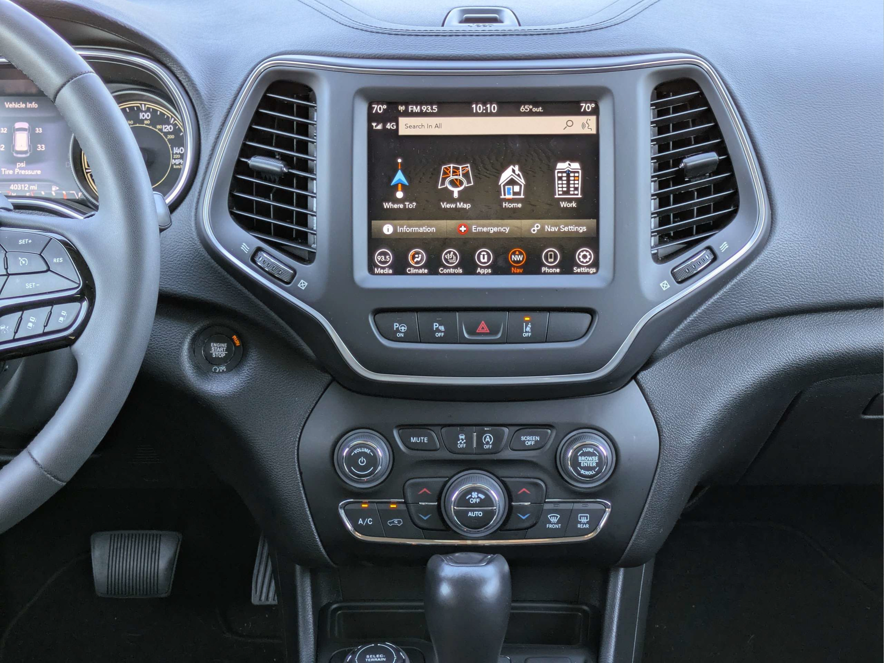 Used 2023 Jeep Cherokee Altitude Lux AWD/4WD image 18