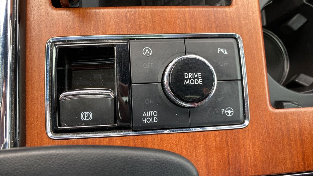 Used 2019 Lincoln Navigator L Reserve w/ Cargo Package AWD/4WD image 42