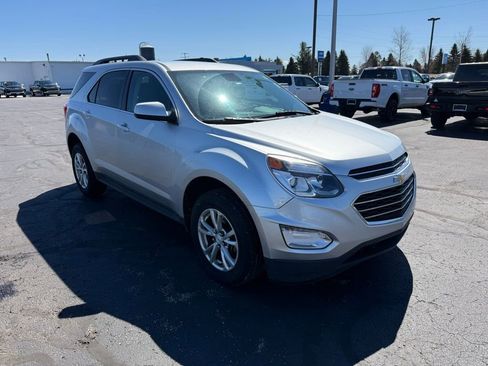 Used 2017 Chevrolet Equinox LT w/ Convenience Package image 5