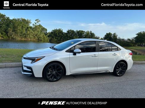 Used 2024 Toyota Corolla SE image 1