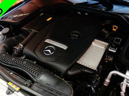 Used 2018 Mercedes-Benz C 300 4MATIC Sedan image 66