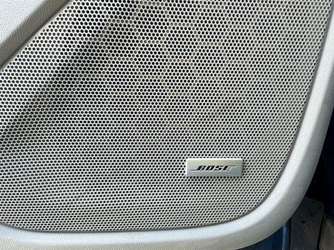 Used 2024 GMC Terrain SLT w/ Infotainment Package II image 10