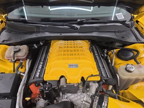 Used 2017 Dodge Charger SRT Hellcat w/ Harman/Kardon Audio Group RWD image 38