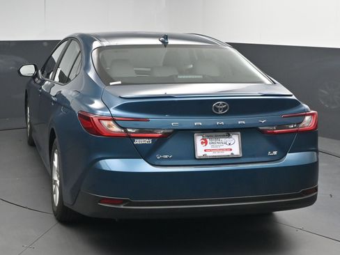 Certified 2025 Toyota Camry LE w/ Convenience Package image 7