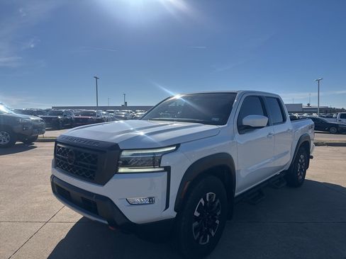 Used 2024 Nissan Frontier Pro-X w/ Tow Package image 7