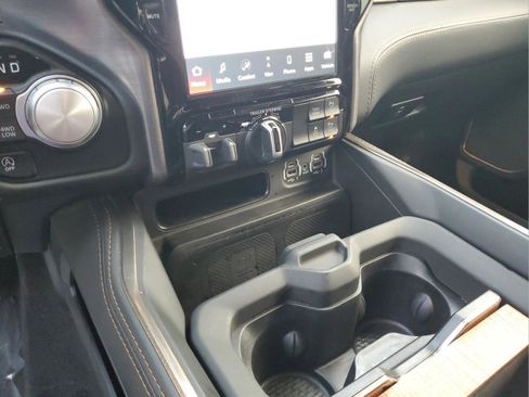 Certified 2022 RAM 1500 Limited image 22
