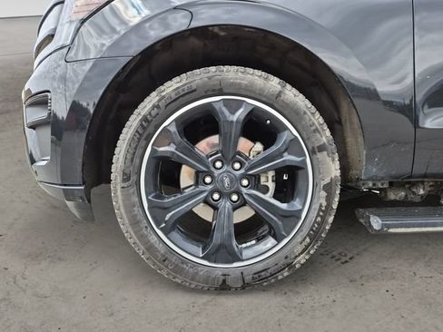 Certified 2023 Ford Expedition Max Limited AWD/4WD image 9