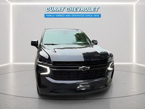 Used 2023 Chevrolet Suburban RST w/ Luxury Package AWD/4WD image 4