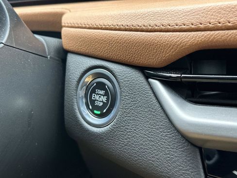 Certified 2024 Cadillac XT4 Premium Luxury AWD/4WD image 26