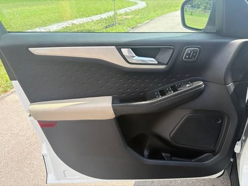 Used 2020 Ford Escape SEL AWD/4WD image 24