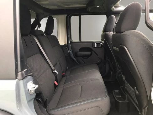 Used 2025 Jeep Wrangler Unlimited Rubicon 4xe w/ Convenience Group AWD/4WD image 53