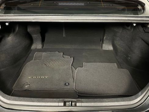 Used 2018 Toyota Camry LE image 9