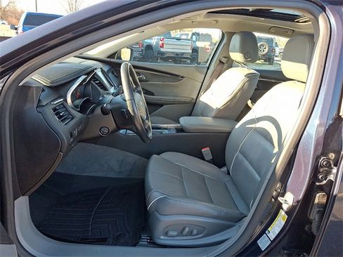 Used 2016 Chevrolet Impala LTZ w/ Enhanced Convenience Package image 10