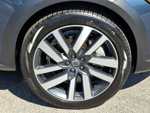 Certified 2025 Volvo V90 B6 Cross Country Ultra AWD/4WD image 8