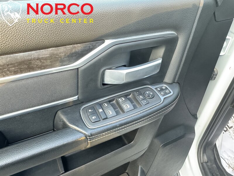 Used 2024 RAM 2500 Big Horn AWD/4WD image 20